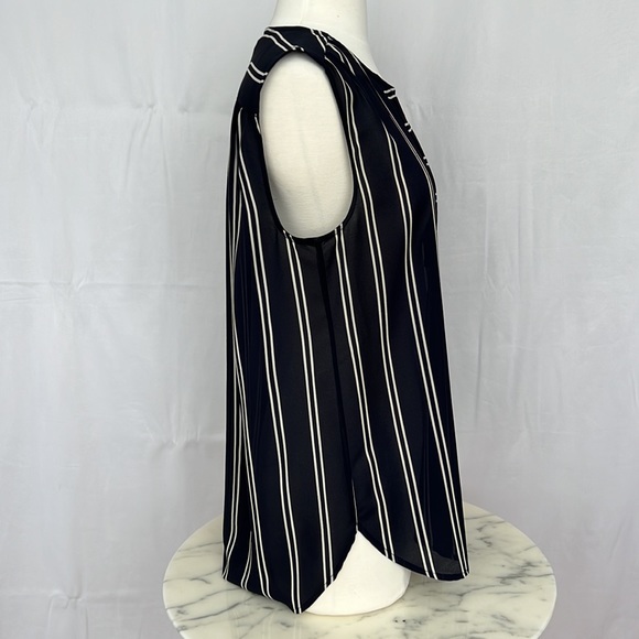 J Crew sleeveless tunic - Picture 2 of 8